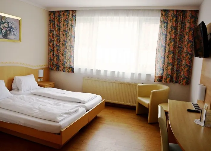 & Gaestehaus Bsteh Locanda